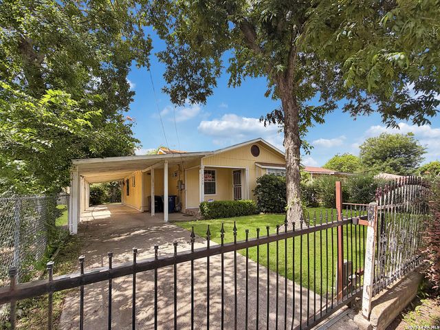 1450 Brighton Avenue, San Antonio, TX 78211