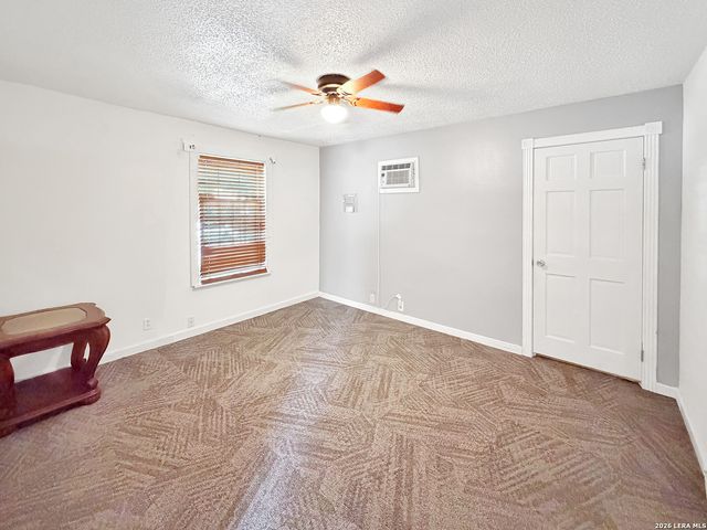 1450 Brighton Avenue, San Antonio, TX 78211