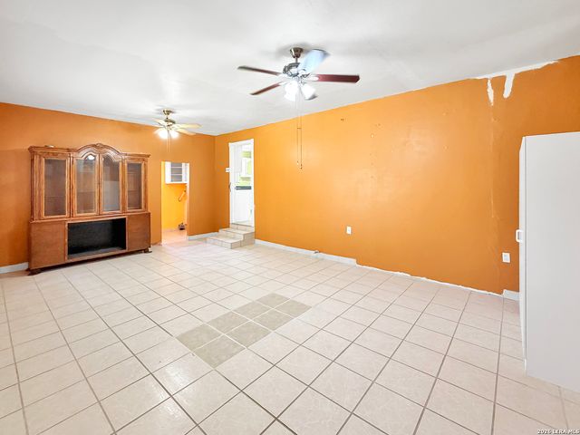 1450 Brighton Avenue, San Antonio, TX 78211