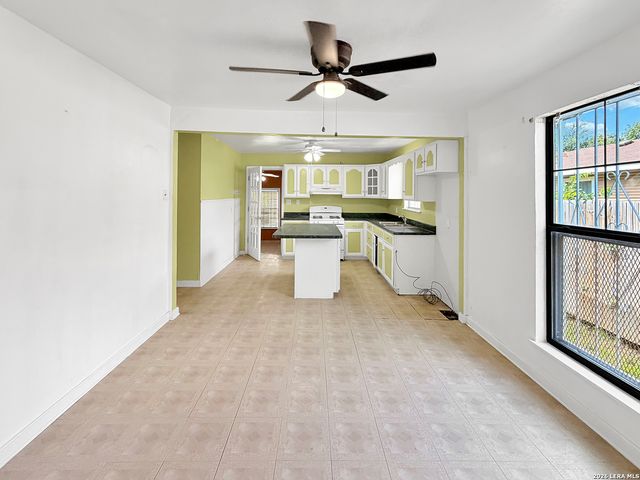 1450 Brighton Avenue, San Antonio, TX 78211