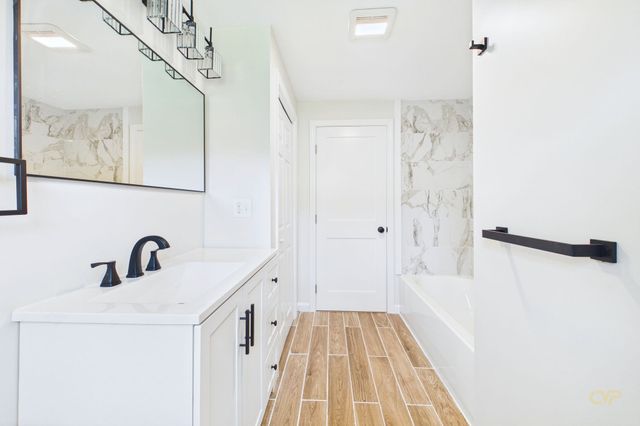 92 Benoit St, Westport, MA 02790