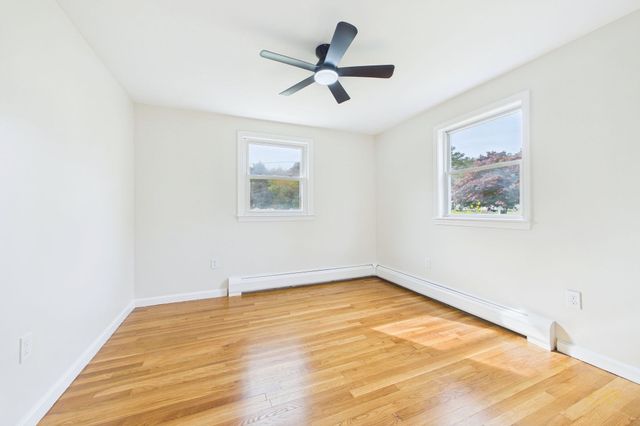 92 Benoit St, Westport, MA 02790