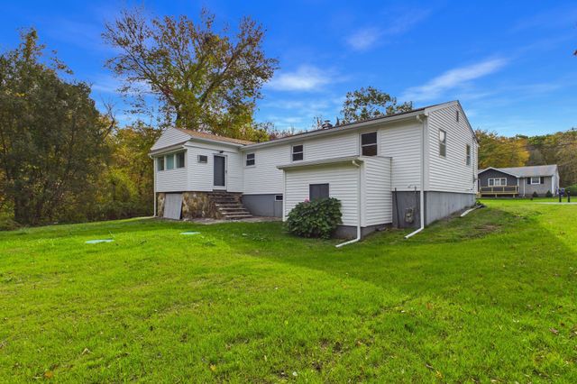 92 Benoit St, Westport, MA 02790