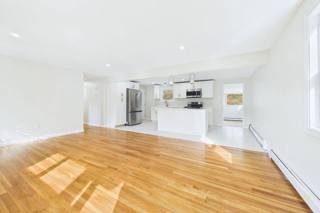 92 Benoit St, Westport, MA 02790