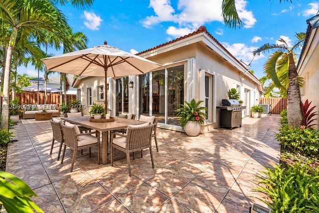 16256 SW 81st St, Miami, FL 33193