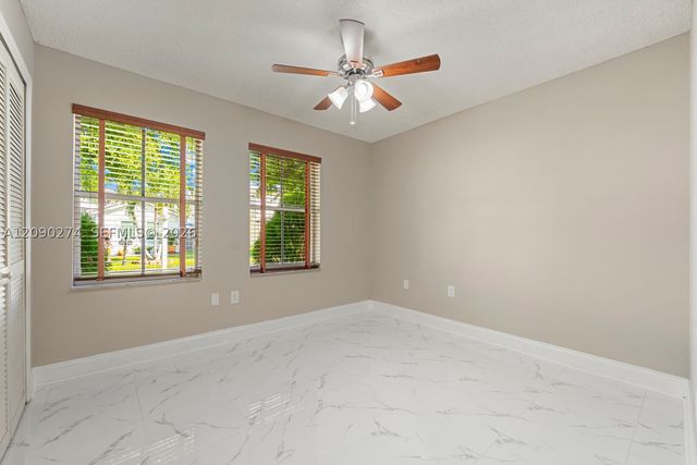 16256 SW 81st St, Miami, FL 33193