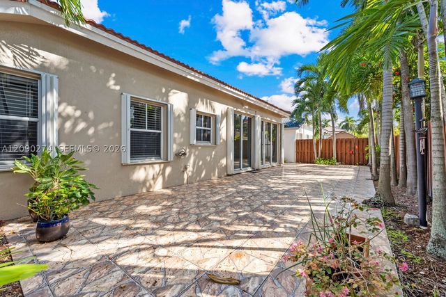 16256 SW 81st St, Miami, FL 33193