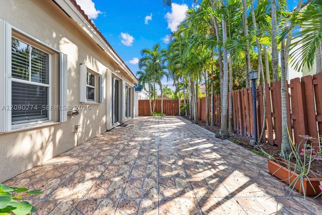 16256 SW 81st St, Miami, FL 33193