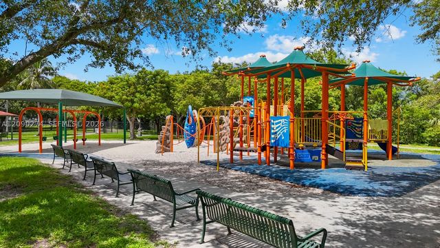 16256 SW 81st St, Miami, FL 33193
