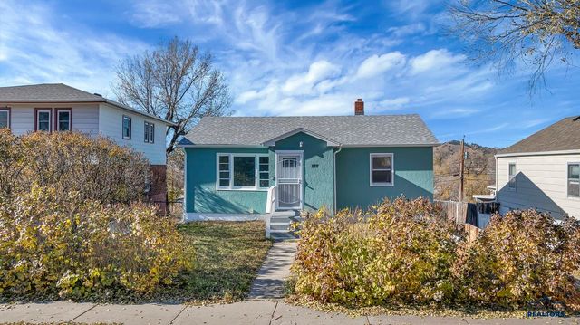 811 BLAINE AVE, Rapid City, SD 57701