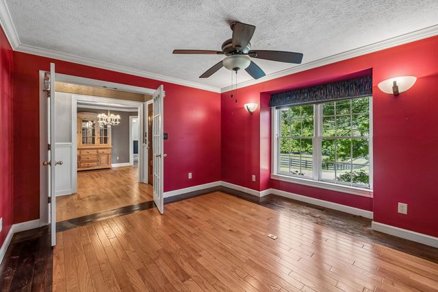 1035 Wallace Rd, Gallatin, TN 37066