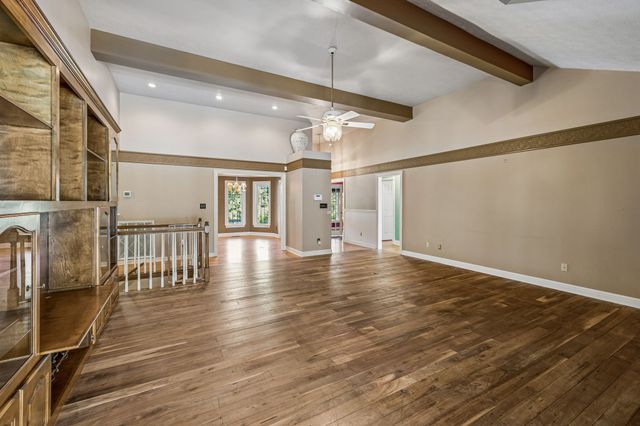 1035 Wallace Rd, Gallatin, TN 37066