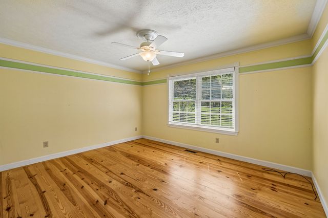 1035 Wallace Rd, Gallatin, TN 37066