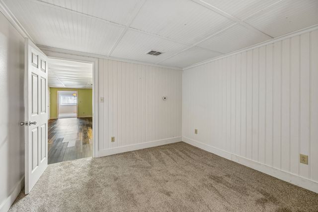 1035 Wallace Rd, Gallatin, TN 37066