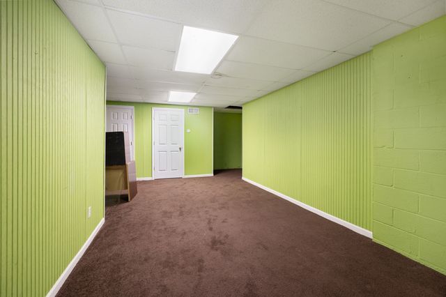 1035 Wallace Rd, Gallatin, TN 37066