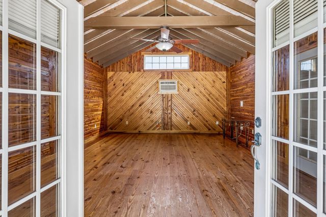 1035 Wallace Rd, Gallatin, TN 37066