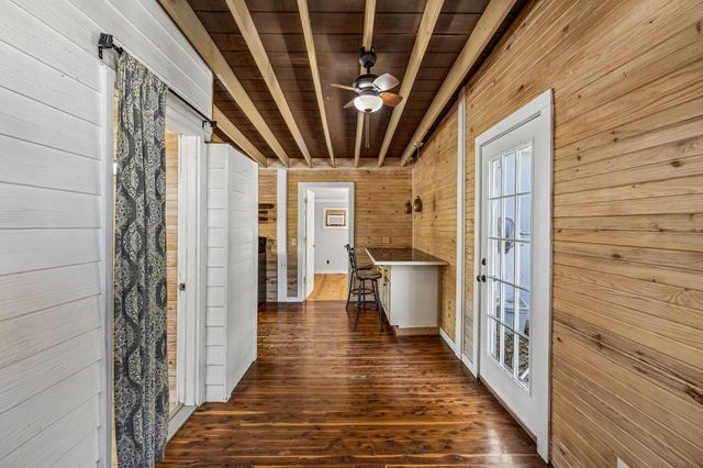 1035 Wallace Rd, Gallatin, TN 37066