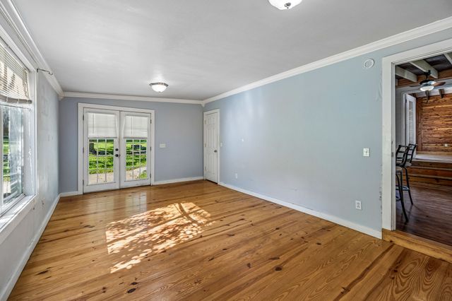 1035 Wallace Rd, Gallatin, TN 37066