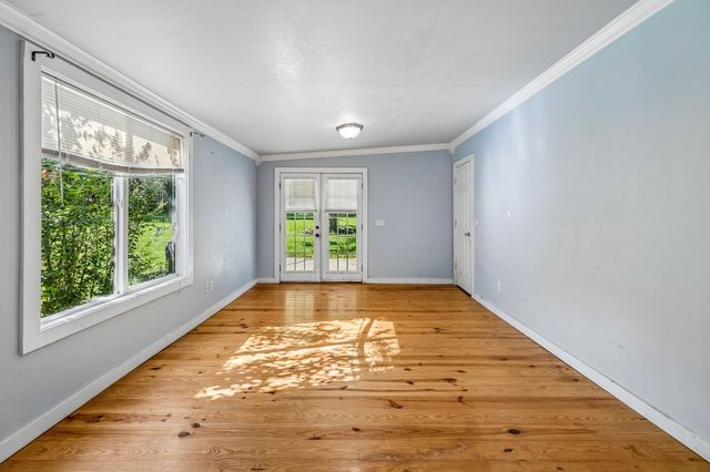 1035 Wallace Rd, Gallatin, TN 37066
