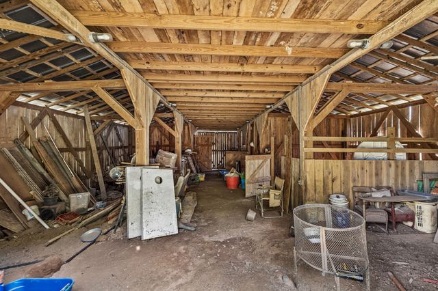1035 Wallace Rd, Gallatin, TN 37066