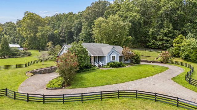 1035 Wallace Rd, Gallatin, TN 37066
