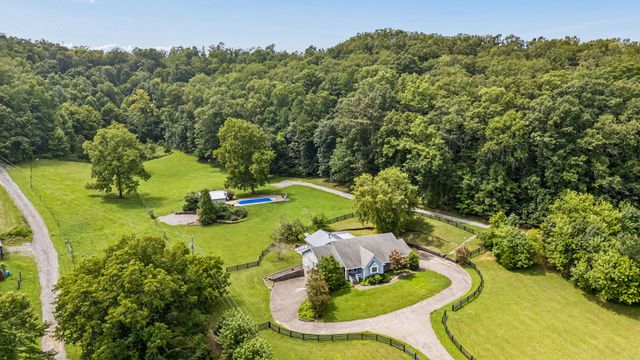 1035 Wallace Rd, Gallatin, TN 37066