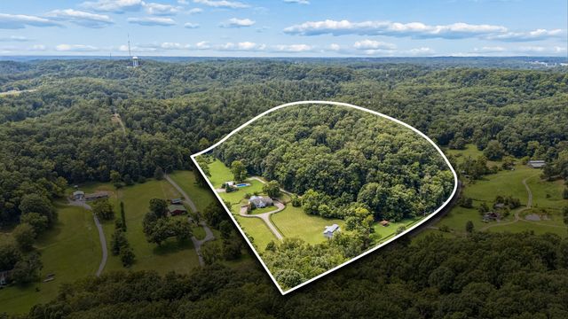 1035 Wallace Rd, Gallatin, TN 37066