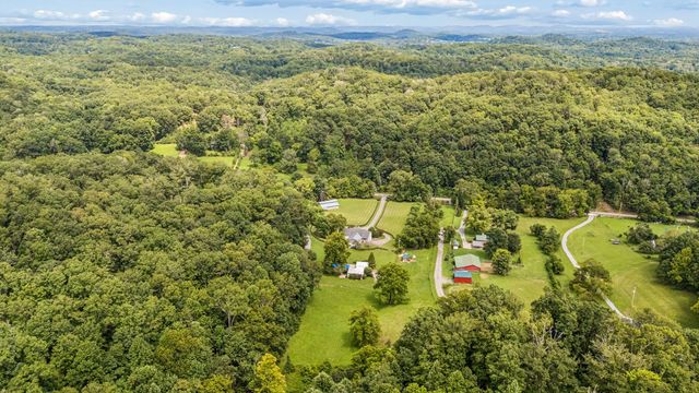1035 Wallace Rd, Gallatin, TN 37066