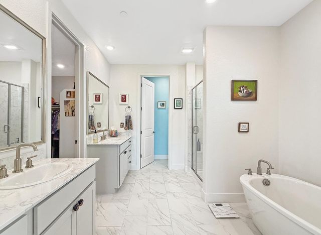 5217 Super Moon Way, Roseville, CA 95747