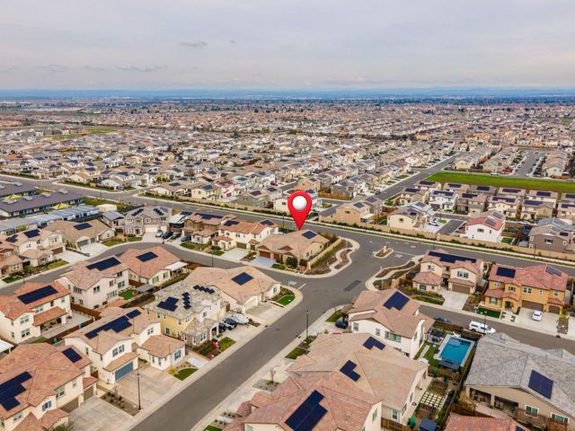 5217 Super Moon Way, Roseville, CA 95747