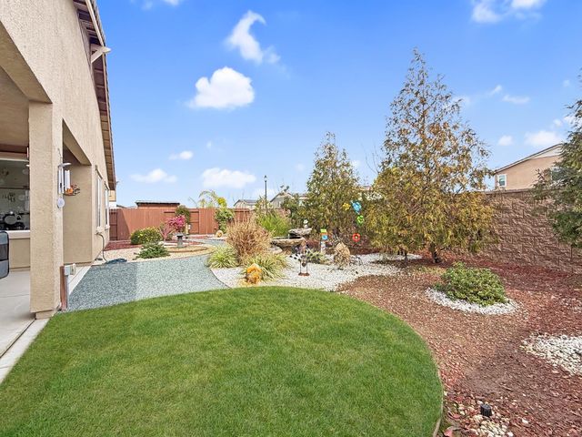 5217 Super Moon Way, Roseville, CA 95747