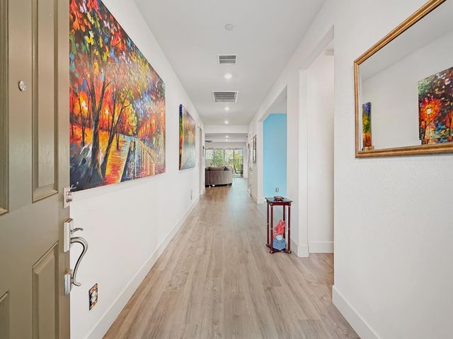 5217 Super Moon Way, Roseville, CA 95747