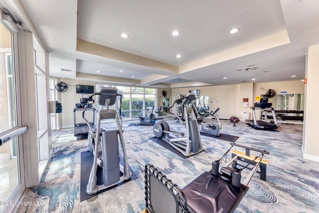 2228 Beach Drive, 508, Gulfport, MS 39507