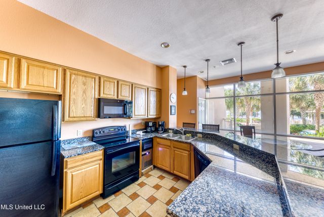 2228 Beach Drive, 508, Gulfport, MS 39507