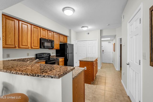 2228 Beach Drive, 508, Gulfport, MS 39507