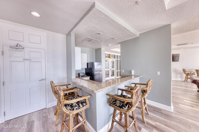 2228 Beach Drive, 508, Gulfport, MS 39507