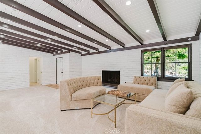 3747 El Lado Drive, Glendale, CA 91208