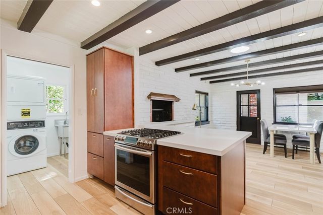 3747 El Lado Drive, Glendale, CA 91208