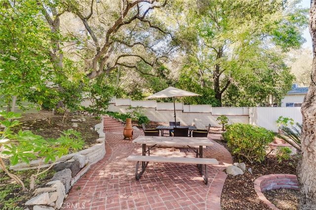 3747 El Lado Drive, Glendale, CA 91208