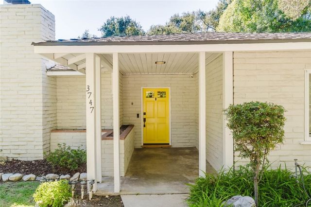 3747 El Lado Drive, Glendale, CA 91208