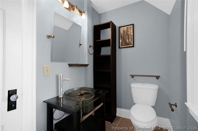 220 Bradford Avenue, Fayetteville, NC 28301