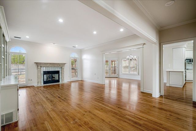 3267 KINDERHILL LN, Germantown, TN 38138