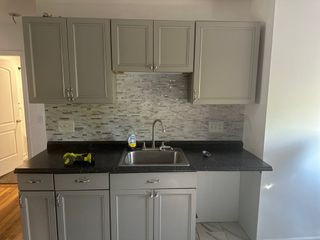 14 Woodlawn 2, Springfield, MA 01108