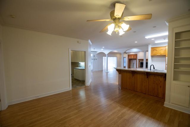 431 Trawick Rd, Dothan, AL 36305