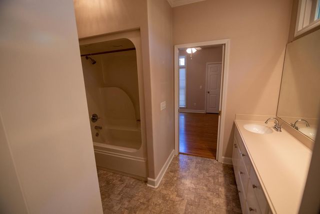 431 Trawick Rd, Dothan, AL 36305