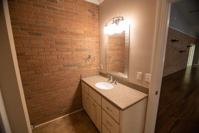 431 Trawick Rd, Dothan, AL 36305