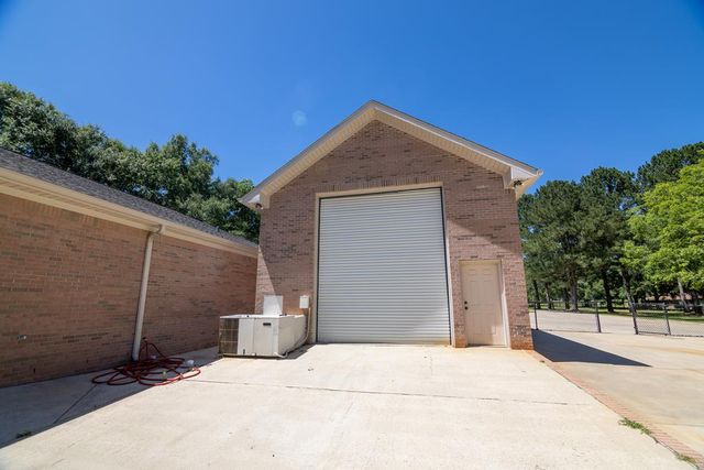 431 Trawick Rd, Dothan, AL 36305