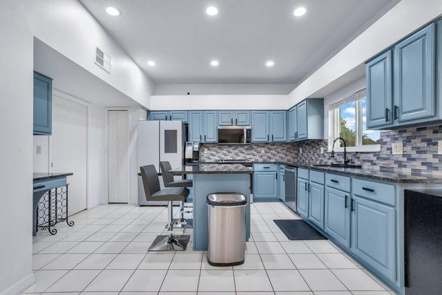 219 STRATHMORE CIRCLE, Kissimmee, FL 34744