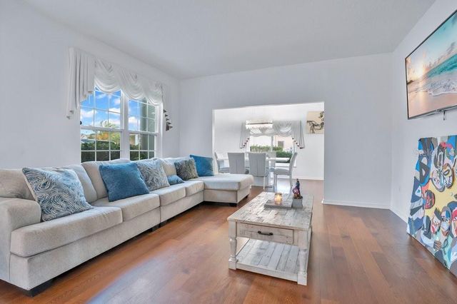 219 STRATHMORE CIRCLE, Kissimmee, FL 34744