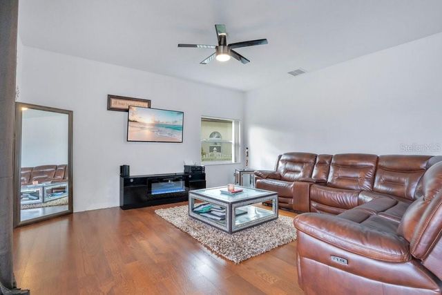 219 STRATHMORE CIRCLE, Kissimmee, FL 34744